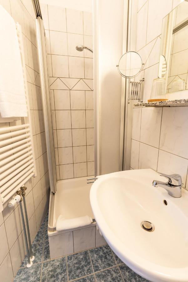 Single Room,1141208920:JPEG